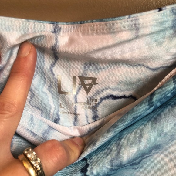 Life Integrity Earth Workout Capris - Picture 2 of 3